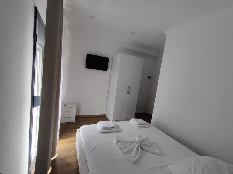 Unique Hotel Gramsh Kültér fotó