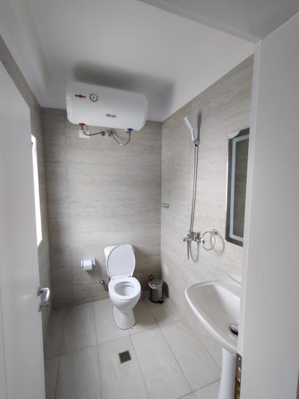 Unique Hotel Gramsh Kültér fotó