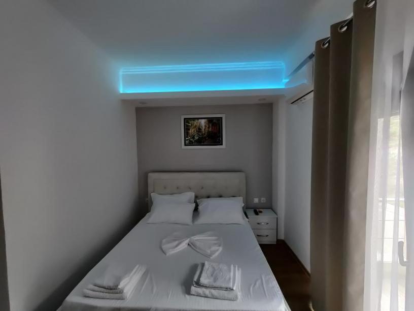 Unique Hotel Gramsh Kültér fotó